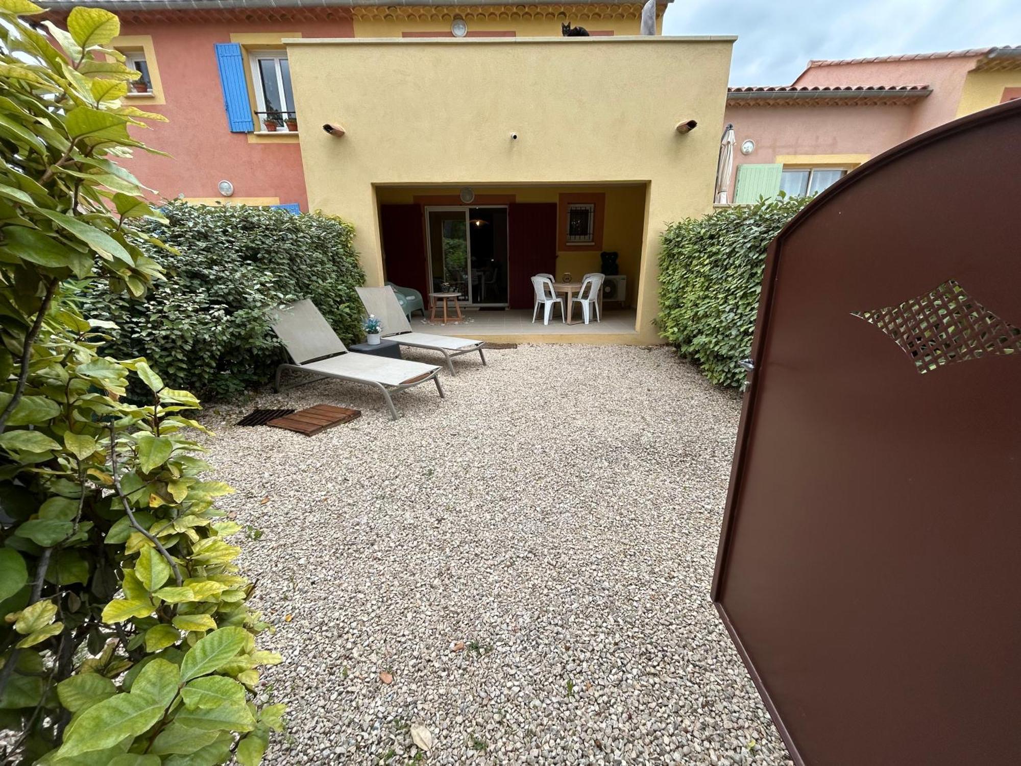 Eden En Luberon Apartment รูสซียง ภายนอก รูปภาพ